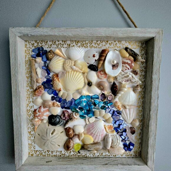 Seashell mosaic artwork - Picture 4 of 4